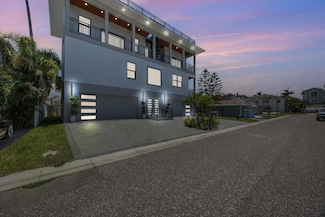 18077 3rd St E, Redington Shores, FL 33708