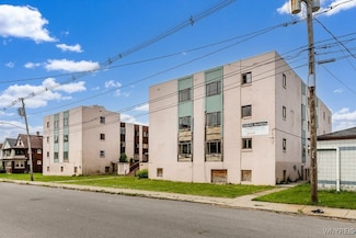 628 9th St, Niagara Falls, NY 14301