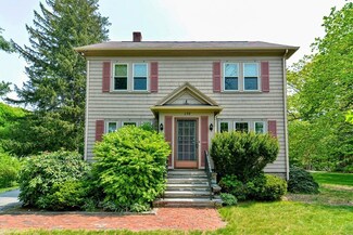 130 Fisher St, Walpole, MA 02081
