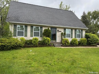 879 Barren Oaks Dr Unit 17, Pontiac, MI 48341