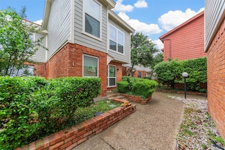 6738 Eastridge Dr Unit 104B, Dallas, TX 75231