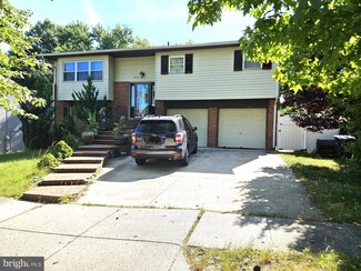 4306 Karen St, Suitland, MD 20746