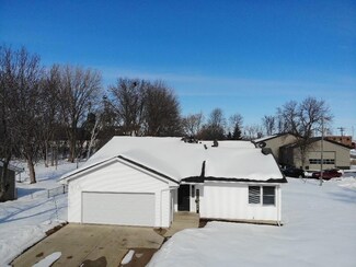 335 3rd St SW, Cokato, MN 55321