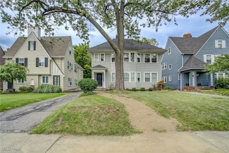 17611 Winslow Rd, Cleveland, OH 44120