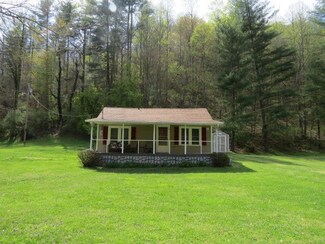 20 Wilson Branch, Pippa Passes, KY 41844