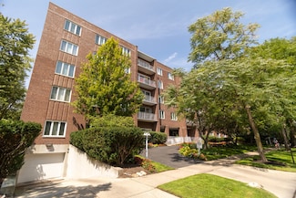 1500 Oak Ave Unit 4G, Evanston, IL 60201