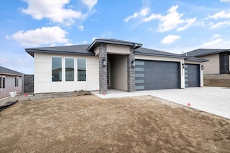 2355 Upriver Ave, Kennewick, WA 99338