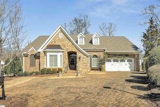 320 Limerick Ct, Simpsonville, SC 29681