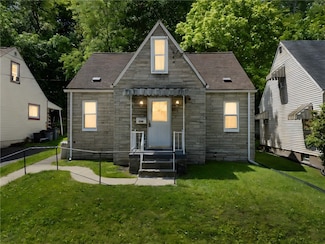 966 Hazel Ave, Ambridge, PA 15003
