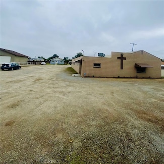 958 S Prospect St, Porterville, CA 93257