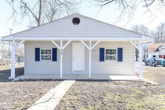 4123 S Lynhurst Dr, Indianapolis, IN 46221