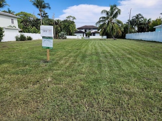 19314 Gulfstream Dr, Jupiter, FL 33469
