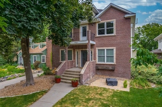 4407 Curve Ave, Edina, MN 55424
