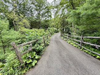 15 Laurel Mountain Rd, Warren, CT 06754
