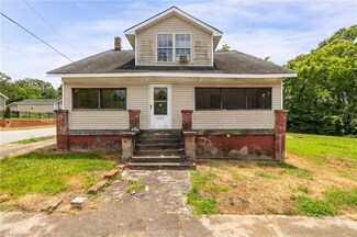 1226 Hoover Ave, High Point, NC 27260