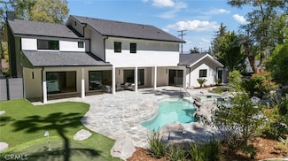 19532 Wells Dr, Tarzana, CA 91356