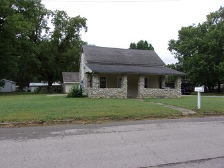 203 W Orange Ave, Caney, KS 67333