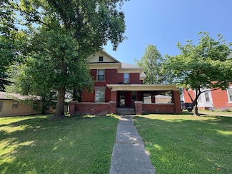 210 E Benton St, Carrollton, MO 64633