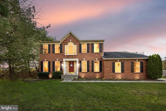 1 Quail Hollow Dr, Sewell, NJ 08080