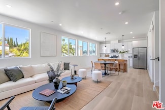 5832 David Ave Unit 1, Los Angeles, CA 90034