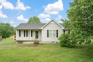 105 Gammons Ln, Lafayette, TN 37083