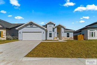 712 Kay Lee Dr, La Feria, TX 78559