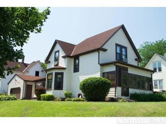 44 Elizabeth St W, Saint Paul, MN 55107