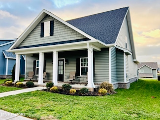 109 E Elderberry St, Oak Ridge, TN 37830