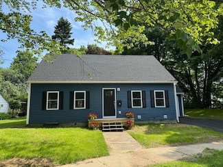 24 Bennington Ct, Burlington, VT 05408
