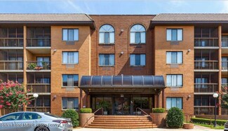 95 Essex Dr Unit 3E, Staten Island, NY 10314