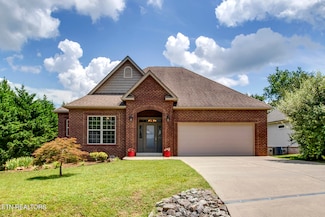 505 Tanasi Cir, Loudon, TN 37774