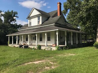 33 S Central Ave, Lumber City, GA 31549