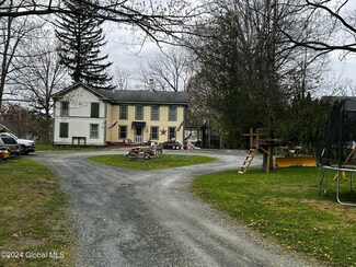 77 Scott Ave, Castleton On Hudson, NY 12033