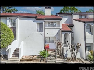 301 Kings Row Dr, Little Rock, AR 72207