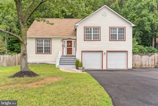 29 Clark Ln, Stafford, VA 22554