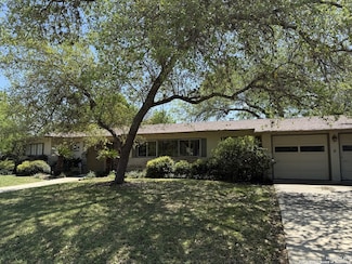 426 Larkwood Dr, San Antonio, TX 78209