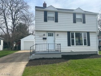 2643 Hawthorne Rd, Cuyahoga Falls, OH 44221