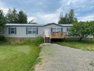 129 Bartlett Rd, Sidney, ME 04330