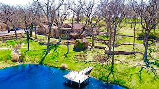 1498 E Interstate Dr, Norman, OK 73072