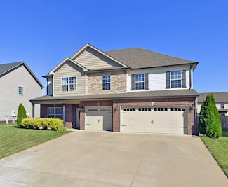 105 Raider Dr, Clarksville, TN 37042