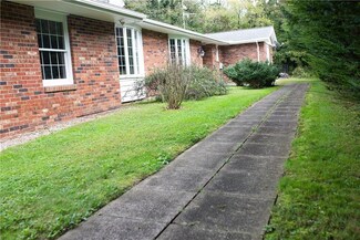2866 Parkwood Rd, Shelocta, PA 15774