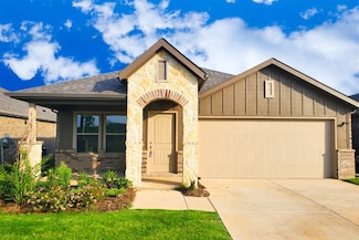 218 Knoll Pines Dr, Terrell, TX 75160