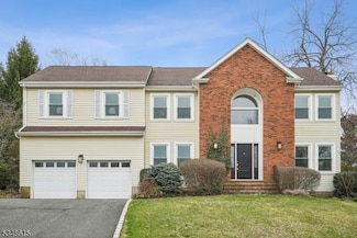 12 Baumgartner Dr, Madison, NJ 07940