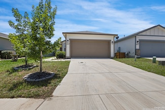 3857 Ivy Path, Saint Hedwig, TX 78152