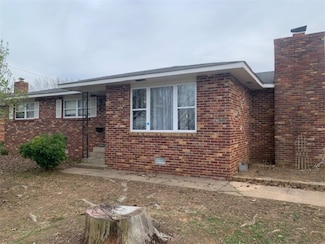 1100 W Banz Rd, Rogers, AR 72758