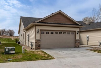 636 Shardlow Place NE, Byron, MN 55920