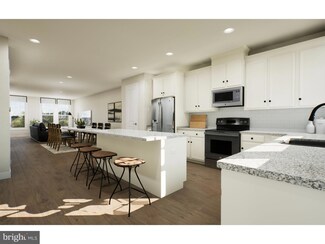4250 Frost St, Marshall, VA 20115