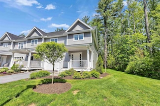 264 Woodview Way, Manchester, NH 03102