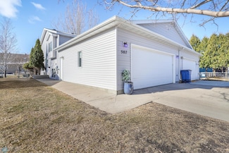 507 36th Ave S, Moorhead, MN 56560