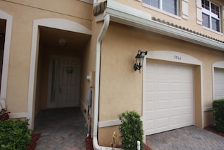 5946 Monterra Club Dr, Lake Worth, FL 33463